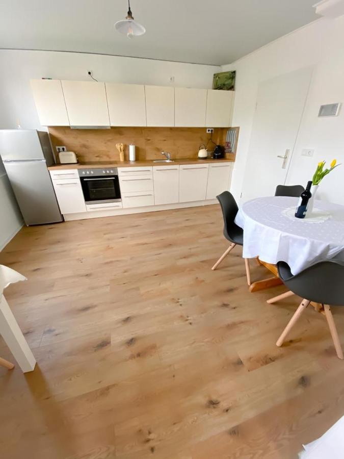 Schoene Aussicht, Wallbox, 70Qm, Kontaktloser Check-In Eisenach Exteriör bild